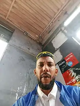 UnreadyChutzpa webcam