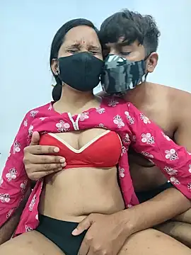 Your___Riya webcam