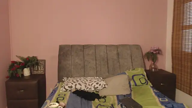 Samantha__Benet webcam