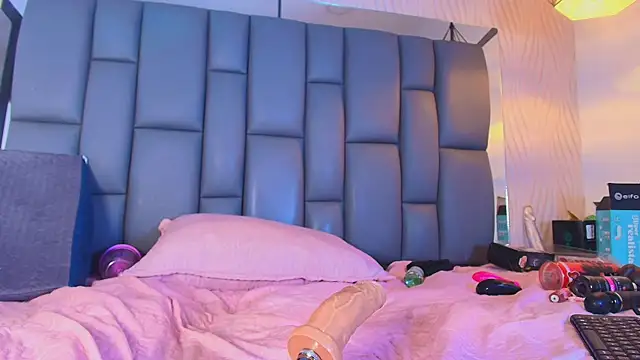 Lana_Sliim webcam