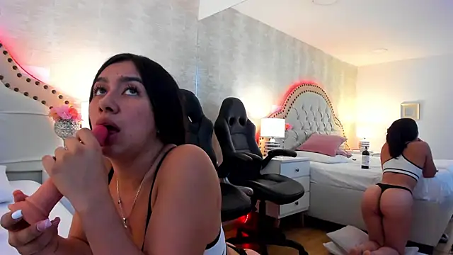 AlenaColeman webcam
