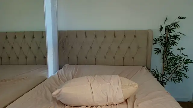 Kari_Brooks webcam