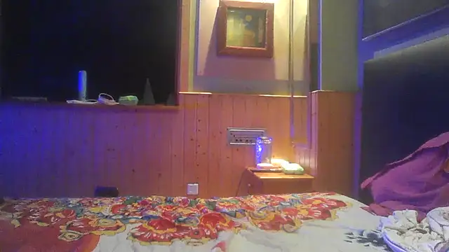 ENZOMORETII webcam