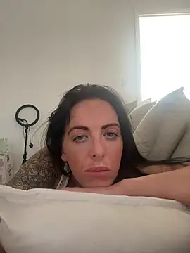 Lucy-White-69 webcam