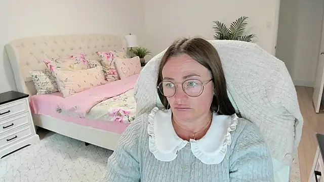 Vika73 webcam