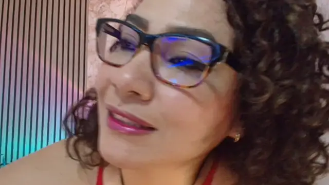 JuliRamirez webcam