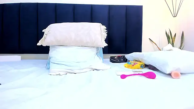 mayaevansmg webcam