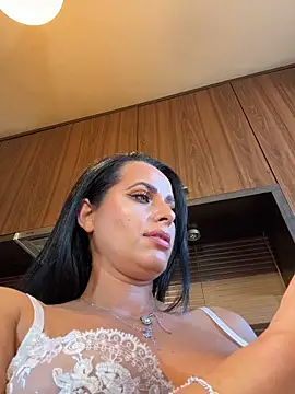 Hotmomcheckk_ webcam