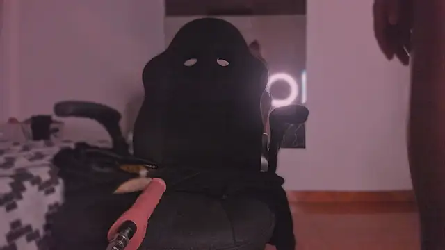 Emmily_Savage webcam