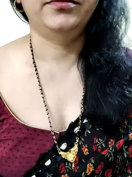 Yazhini-Cam webcam