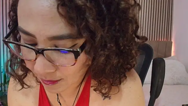 JuliRamirez webcam
