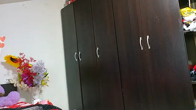 SweetMaddy888 webcam