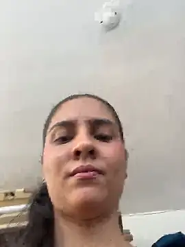 alisaa_jhons1 webcam