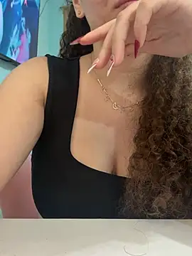 paola_oliveira webcam