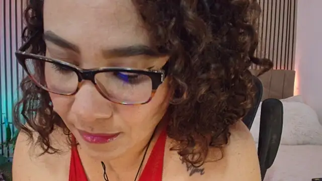 JuliRamirez webcam