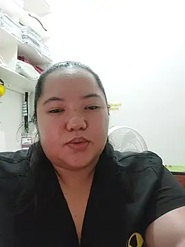 LianaCruzado webcam