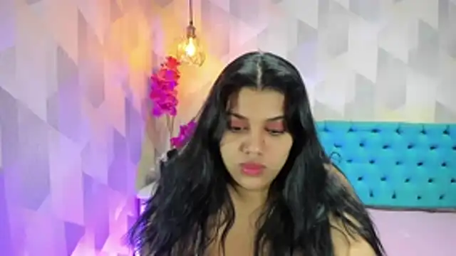 LindaBreeS webcam