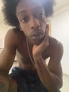 Larry-n-clouds webcam