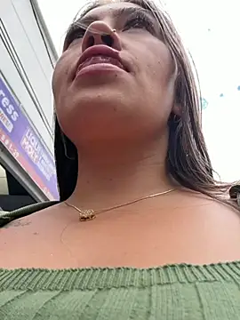LIZ-06_ webcam