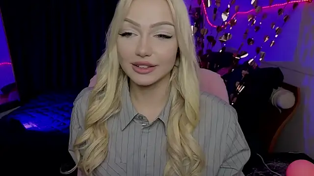 LinaLirian webcam