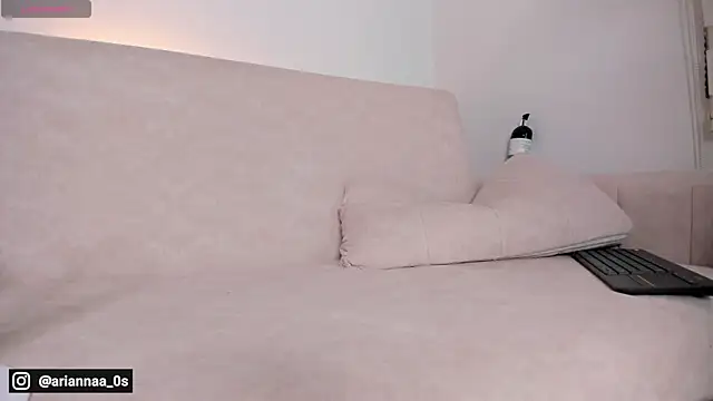 arianna_000 webcam