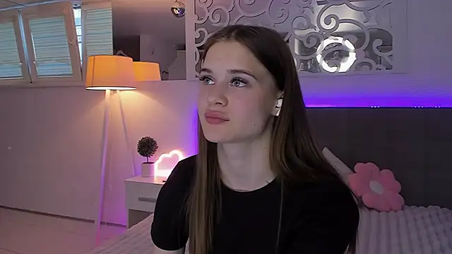 LuisaClover webcam