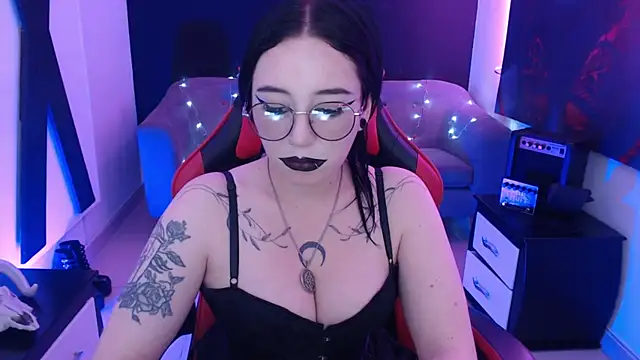 Nyxnocturne webcam