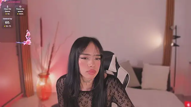 ludovikasallow webcam
