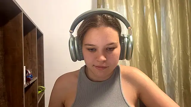 hellyray - HellyRay's free webcam - UK Sex Cams