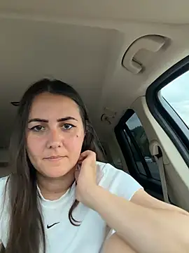 BrunetteNymph webcam