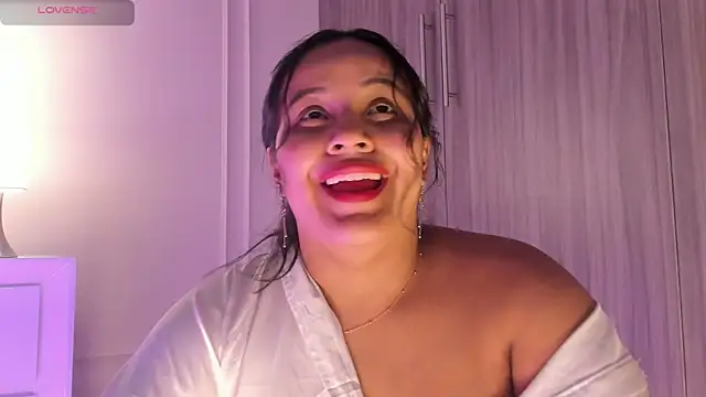 Emma-Velez webcam