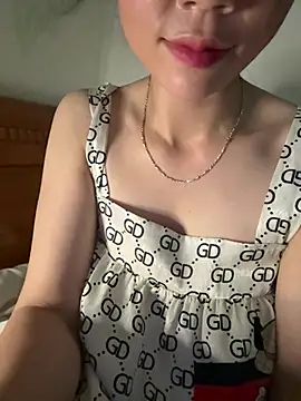 Aria_Maya webcam