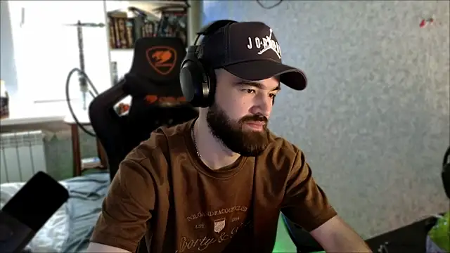 _Serious_Man webcam
