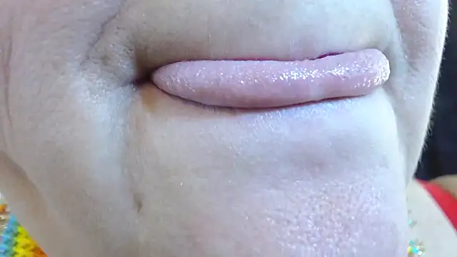Kerly_Doll webcam