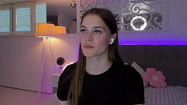 LuisaClover webcam