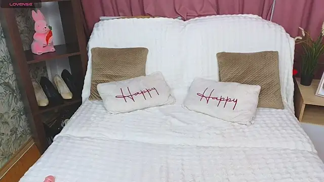 EmilyCuper_ webcam
