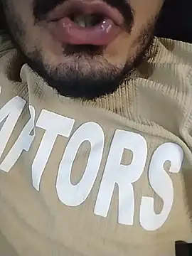 Mr_Hotyy webcam