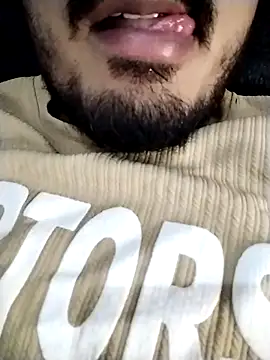 Mr_Hotyy webcam