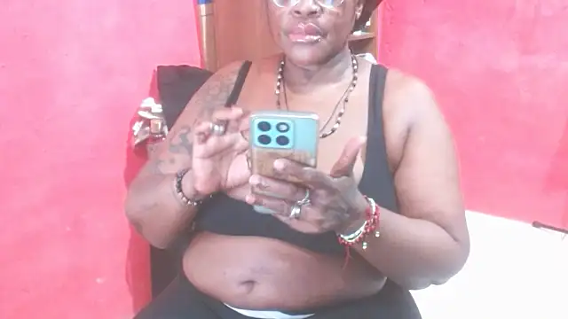 loretybig webcam