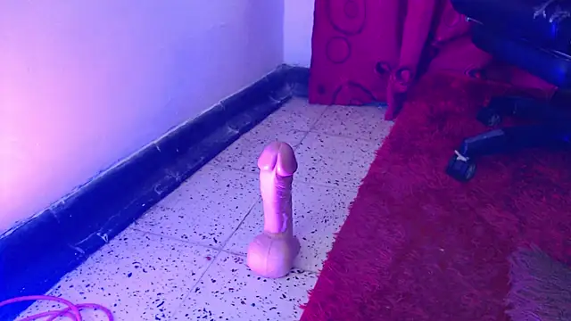 charlotte_brawn webcam