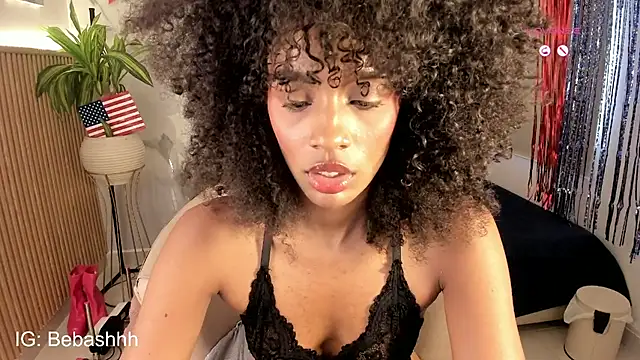 Fyre_divine live cam on StripChat