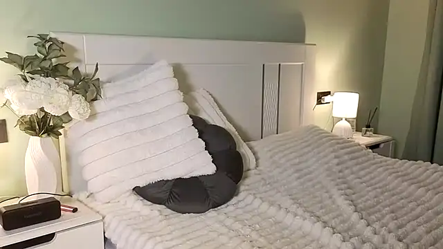 DianaaLight webcam