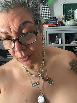 dieseldame1313 webcam