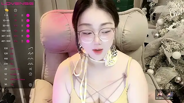 Monica-666888- webcam