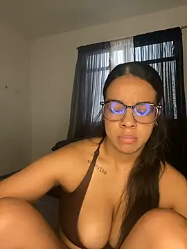 trianawhite webcam