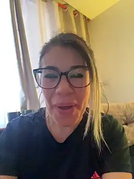salomesweet13 webcam