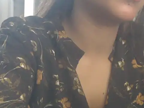 NancyRuvi webcam