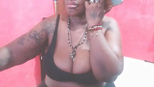 loretybig webcam