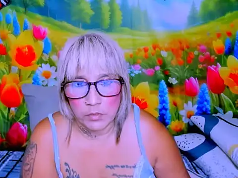 indianroxy webcam