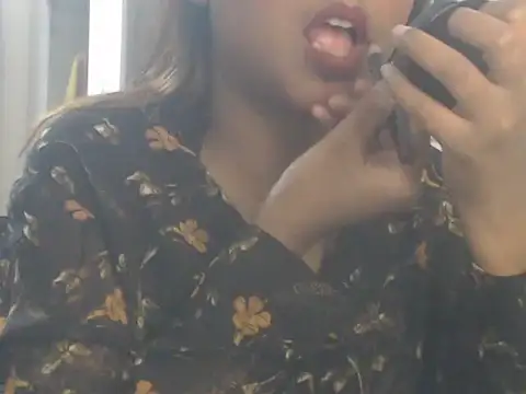 NancyRuvi webcam